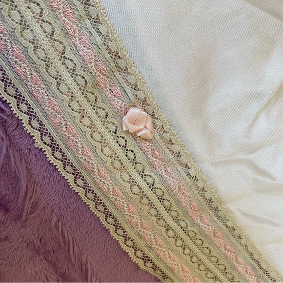 Vintage 80s Vanity Fair Embroidered Hem Coquette Pink Rosette Slip Skirt - Picture 11 of 13